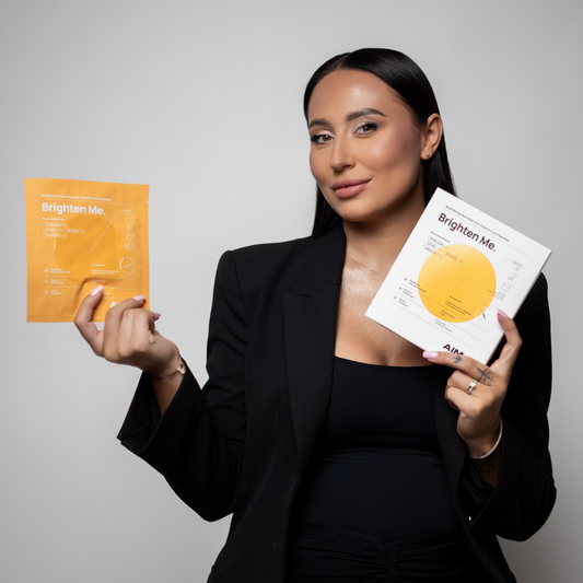 Greito poveikio skaistinanti lakštinė veido kaukė su vitaminu C AIMX „Brighten Me“