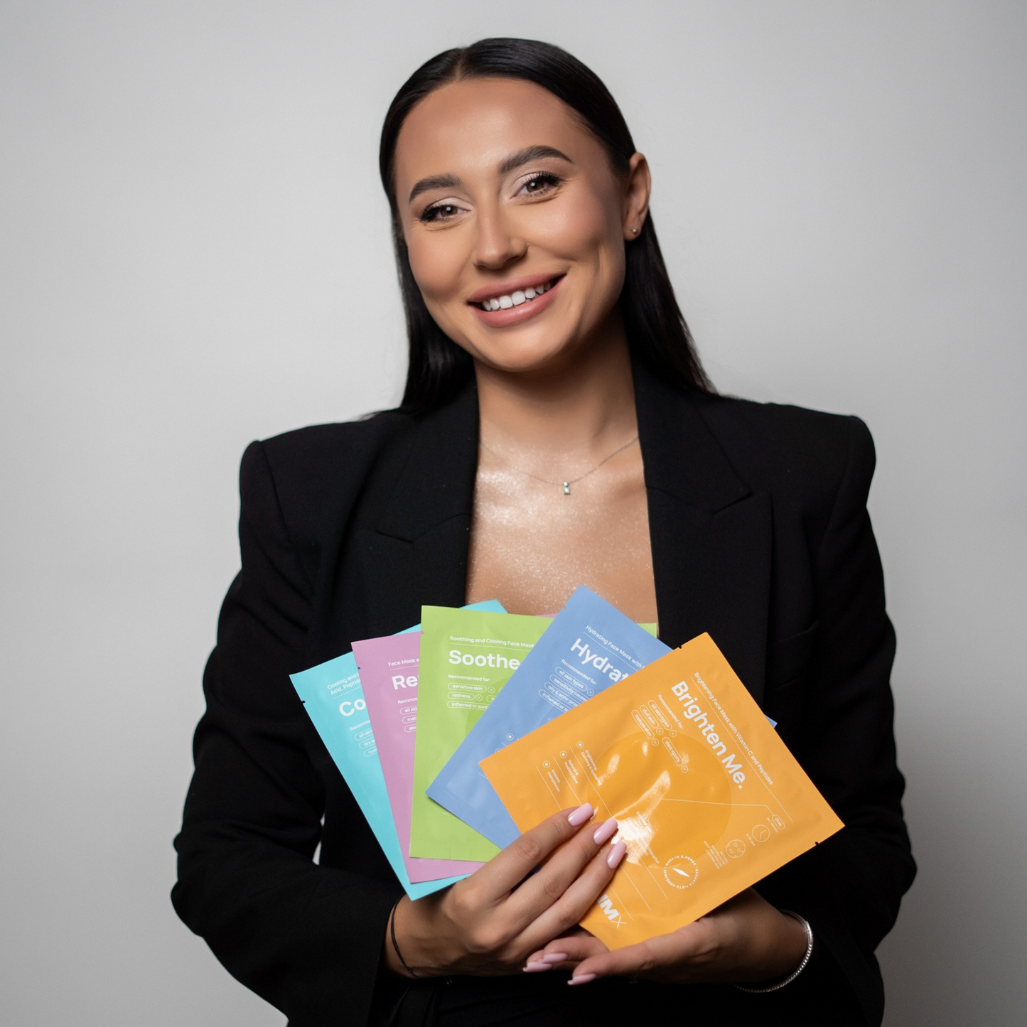 1+1 Greito poveikio skaistinanti lakštinė veido kaukė su vitaminu C AIMX „Brighten Me“