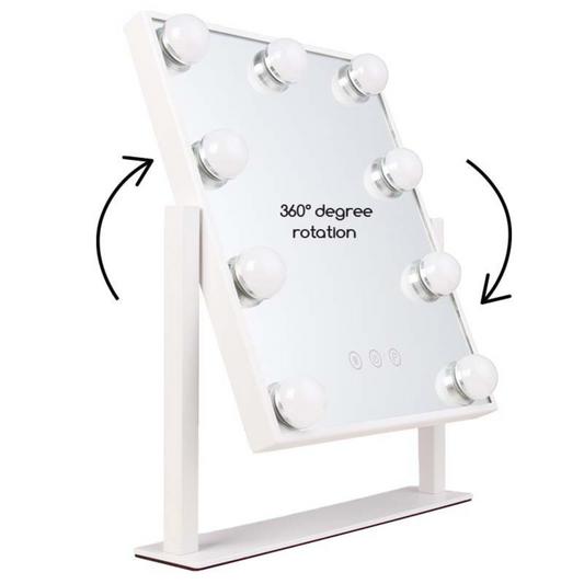 Pastatomas baltas veidrodis su apšvietimu