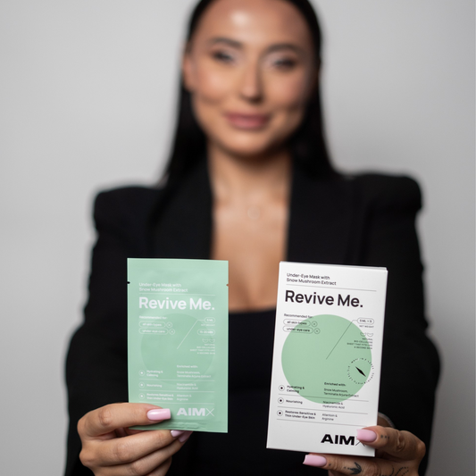 Drėkinanti ir gaivinanti lakštinė paakių kaukė su hialuronu AIMX „Revive Me“