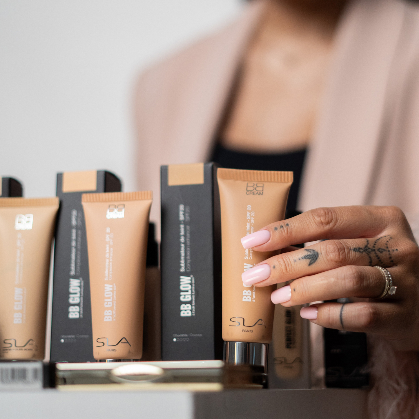 BB GLOW kremai su SPF20